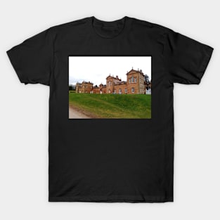 Chatelherault Hunting Lodge, Ferniegair near Hamilton, Scotland T-Shirt